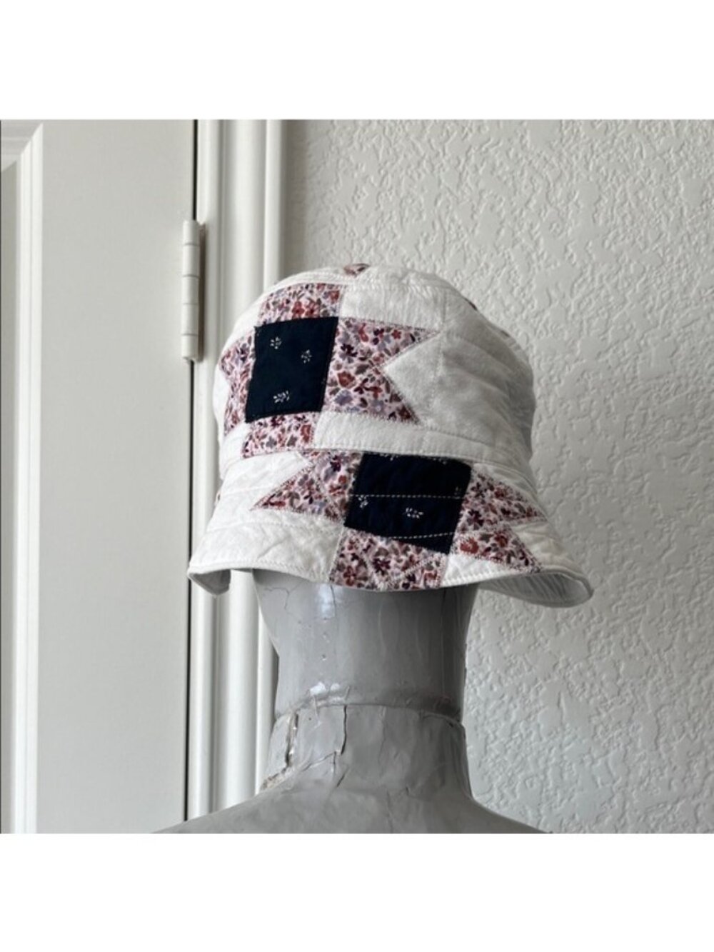 Madewell Quilted Patchwork Bucket Hat - Picture 4 of 7